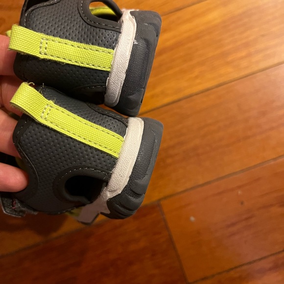 Carter's Sandals for boy size 10M - Picture 4 of 7